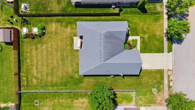 112 Shepherds Trace, Versailles, KY 40383