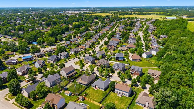 112 Shepherds Trace, Versailles, KY 40383