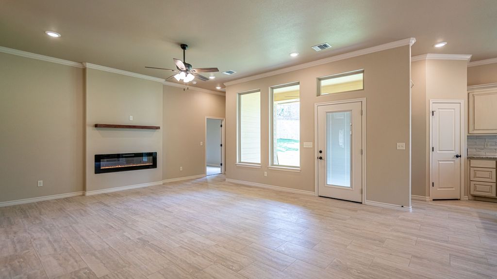 2714 Austin Drive, Granbury, TX 76048 — photo 5