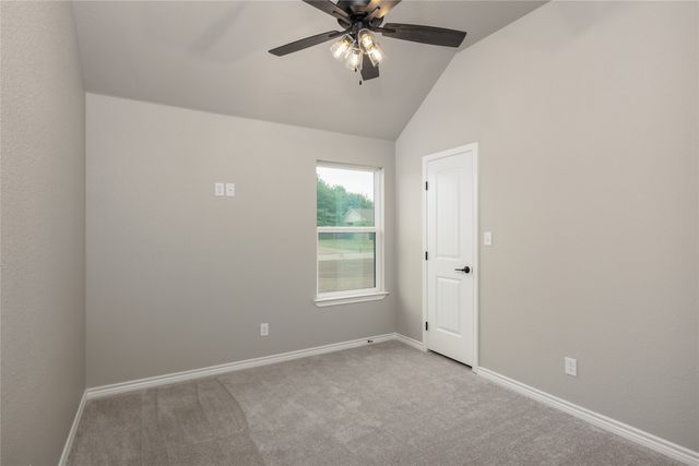 1607 W College Street, Jacksboro, TX 76458