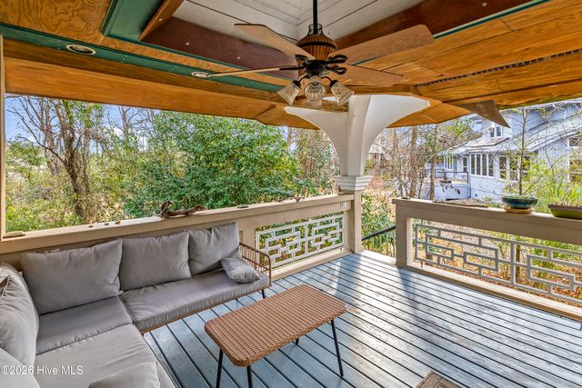 412 Lakeview Drive, Hampstead, NC 28443