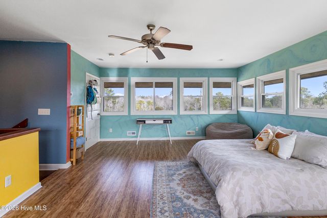 412 Lakeview Drive, Hampstead, NC 28443