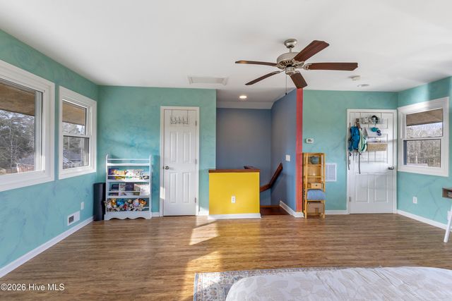 412 Lakeview Drive, Hampstead, NC 28443