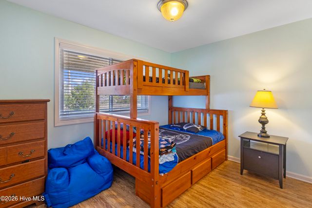 412 Lakeview Drive, Hampstead, NC 28443