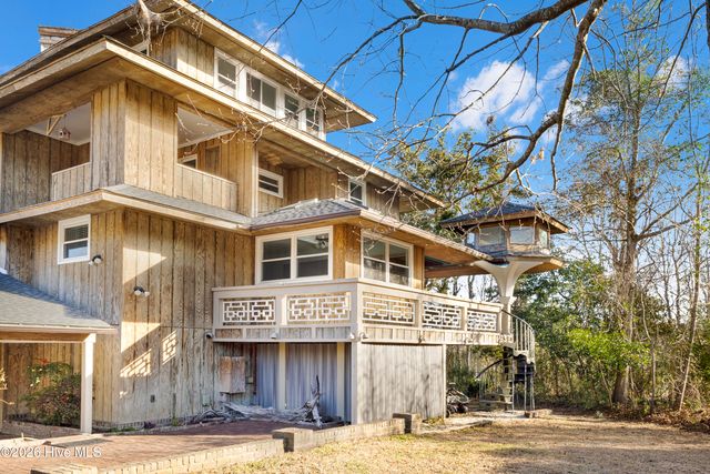 412 Lakeview Drive, Hampstead, NC 28443