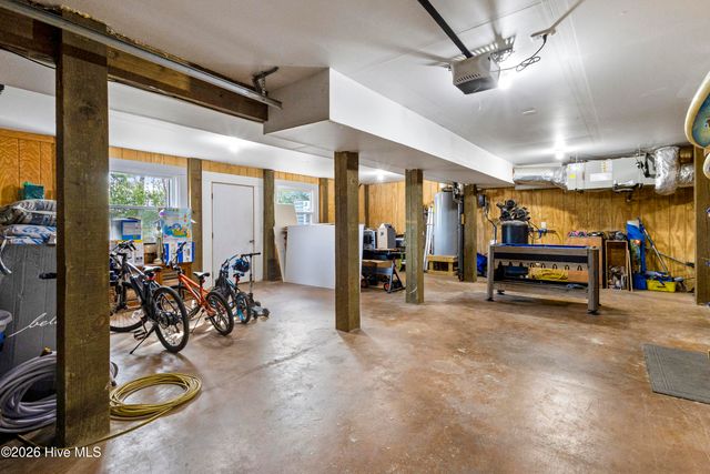 412 Lakeview Drive, Hampstead, NC 28443