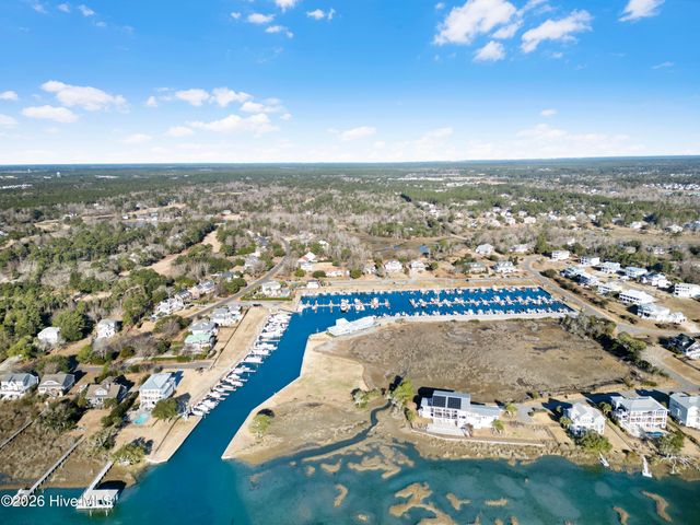 412 Lakeview Drive, Hampstead, NC 28443