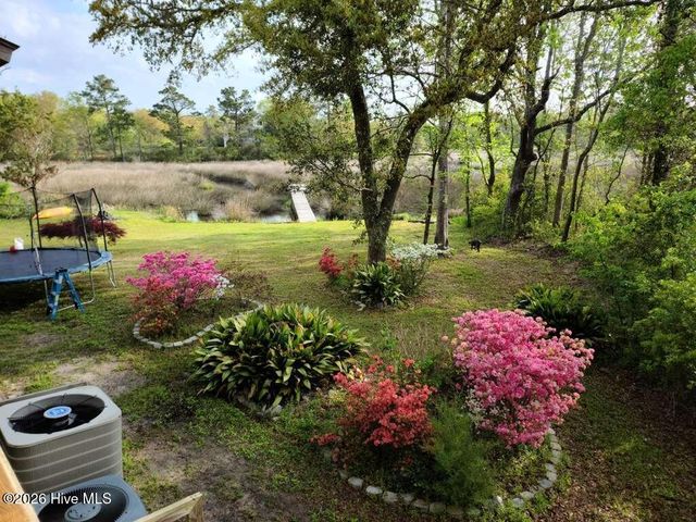 412 Lakeview Drive, Hampstead, NC 28443