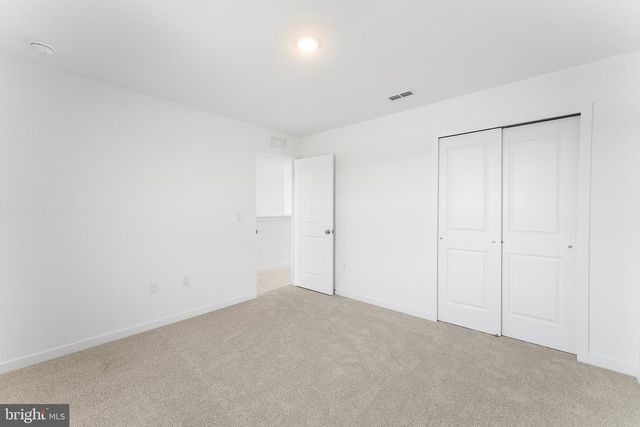 27 COTTONWOOD AVE, Berlin, NJ 08009