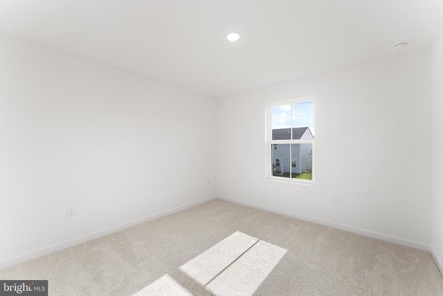 27 COTTONWOOD AVE, Berlin, NJ 08009
