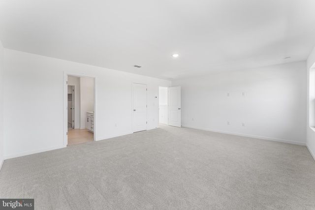 27 COTTONWOOD AVE, Berlin, NJ 08009