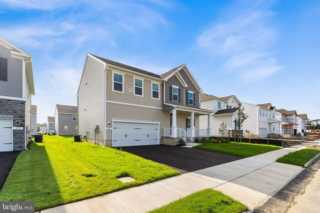 27 COTTONWOOD AVE, Berlin, NJ 08009