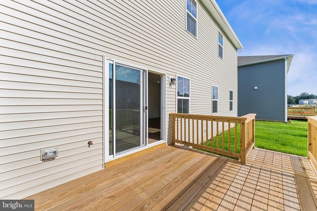 27 COTTONWOOD AVE, Berlin, NJ 08009