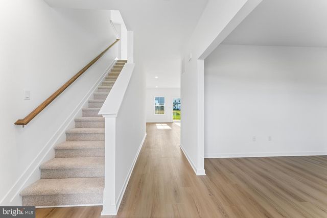 27 COTTONWOOD AVE, Berlin, NJ 08009