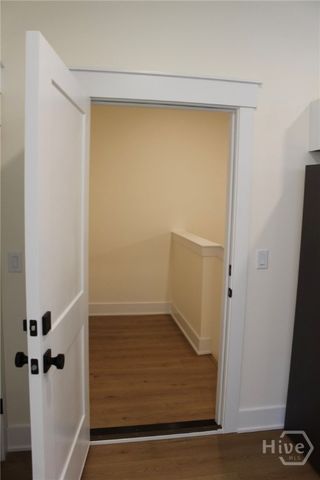 17 Abraham Road, Savannah, GA 31406