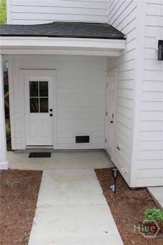 17 Abraham Road, Savannah, GA 31406