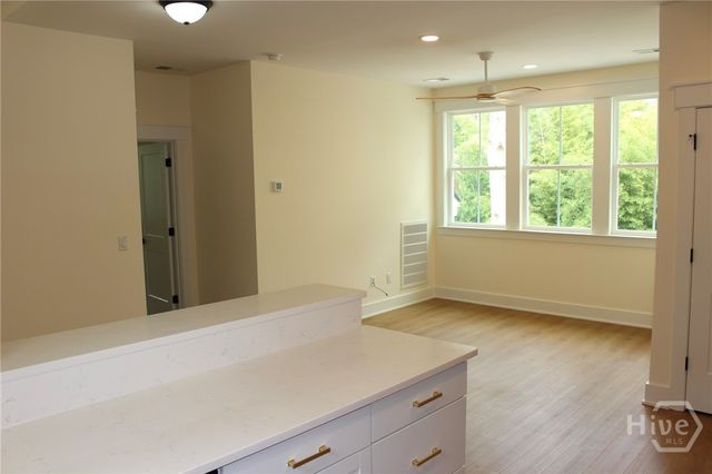 17 Abraham Road, Savannah, GA 31406