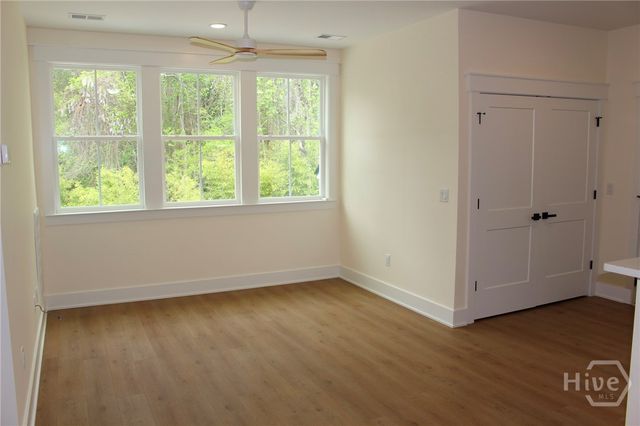 17 Abraham Road, Savannah, GA 31406