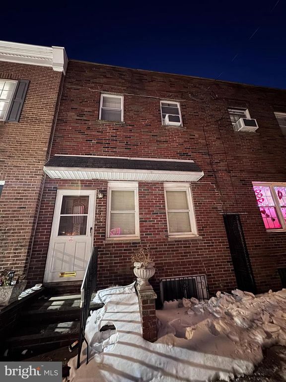 154 MOORE ST, Philadelphia, PA 19148