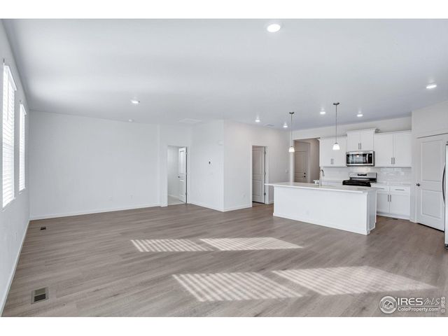 72 N 45th Ave, Brighton, CO 80601