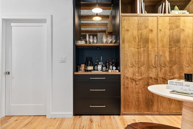 21 Wormwood Street 411, Boston, MA 02210