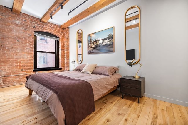 21 Wormwood Street 411, Boston, MA 02210