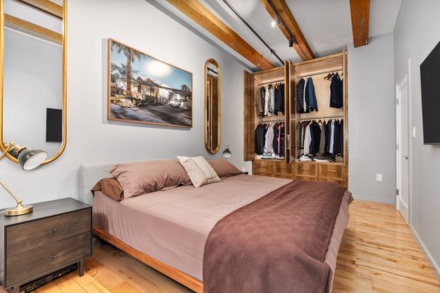 21 Wormwood Street 411, Boston, MA 02210