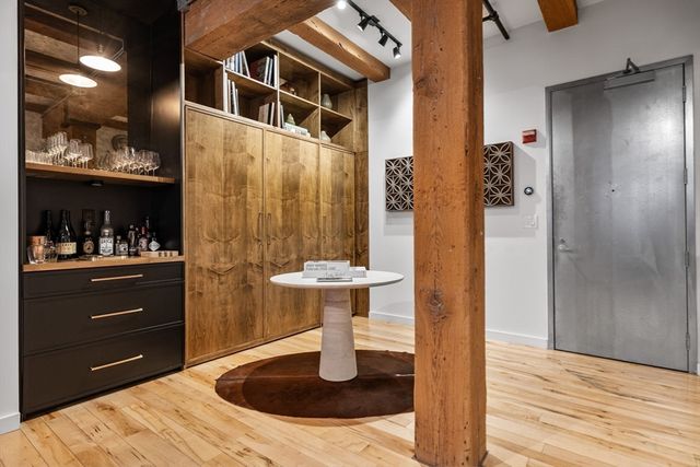 21 Wormwood Street 411, Boston, MA 02210