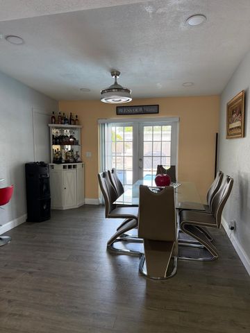 1836 Baythorne Road, West Palm Beach, FL 33415
