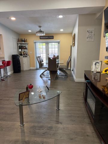 1836 Baythorne Road, West Palm Beach, FL 33415