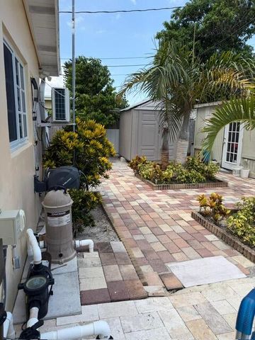 1836 Baythorne Road, West Palm Beach, FL 33415