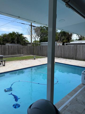 1836 Baythorne Road, West Palm Beach, FL 33415