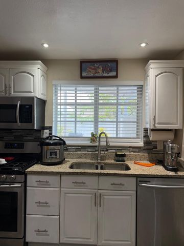 1836 Baythorne Road, West Palm Beach, FL 33415