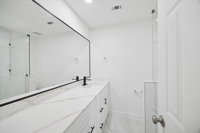 6415 Upshaw Drive, Houston, TX 77396