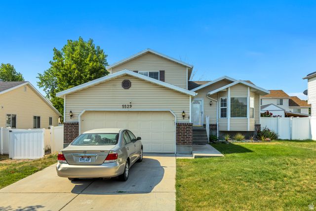 5529 RIDGE HOLLOW WAY, Kearns, UT 84118
