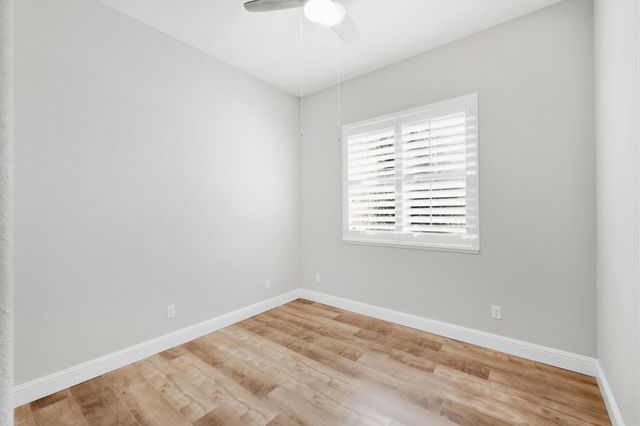 679 Lefevre Dr, Folsom, CA 95630