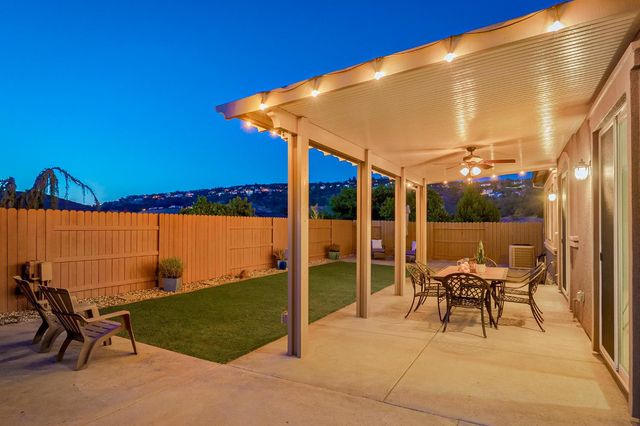679 Lefevre Dr, Folsom, CA 95630