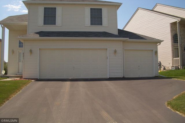 8571 Savanna Oaks Lane, Woodbury, MN 55125