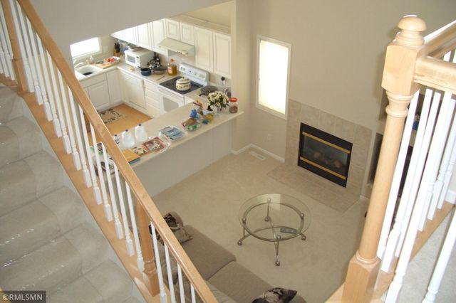 8571 Savanna Oaks Lane, Woodbury, MN 55125