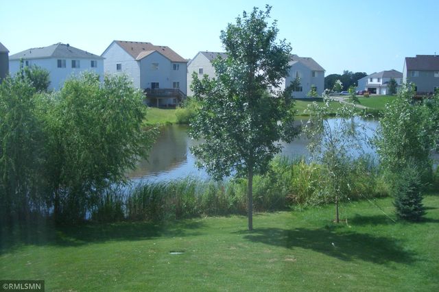 8571 Savanna Oaks Lane, Woodbury, MN 55125