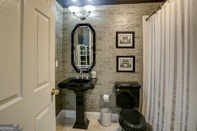 5940 Whitestone Lane, Suwanee, GA 30024