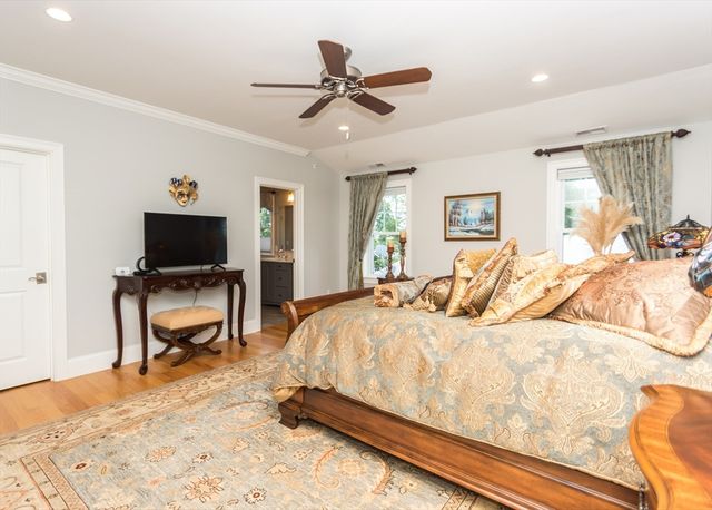 17 Washington Avenue 4, Waltham, MA 02453