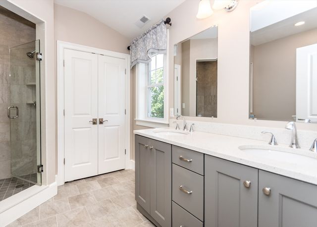 17 Washington Avenue 4, Waltham, MA 02453