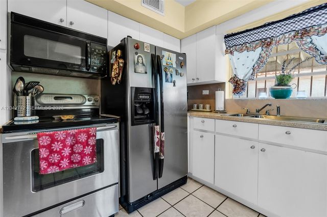 3260 SW 2nd Street, Miami, FL 33135