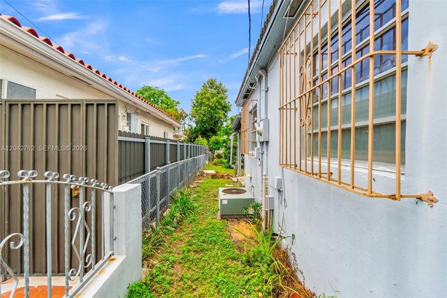 3260 SW 2nd Street, Miami, FL 33135
