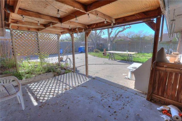 5209 Bromley Dr, Corpus Christi, TX 78413