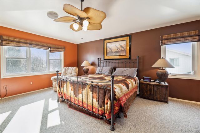 5965 CRESTWOOD Drive, West Bloomfield, MI 48322