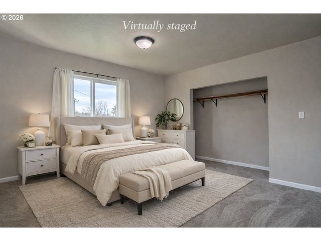 430 Se CARROL St, Winston, OR 97496