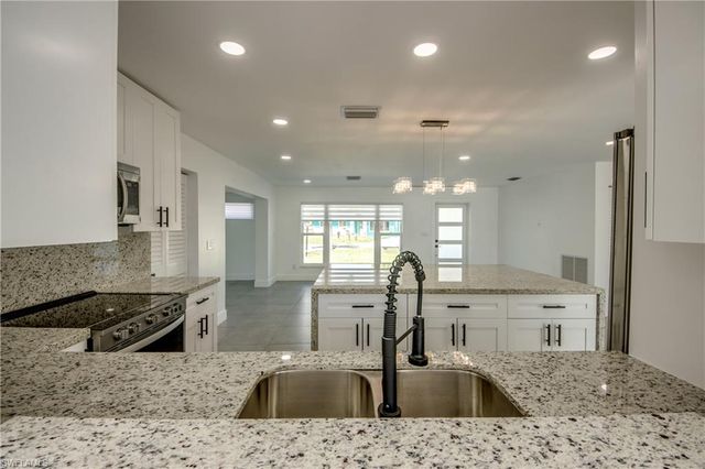 4312 S Pacific CIR, North Fort Myers, FL 33903