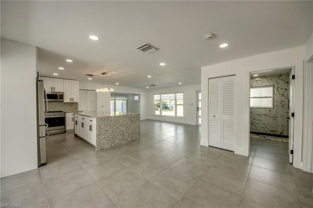 4312 S Pacific CIR, North Fort Myers, FL 33903